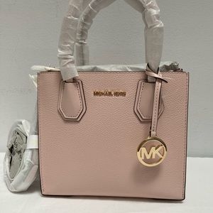 Michael Kors Medium Mercer Messenger Bag